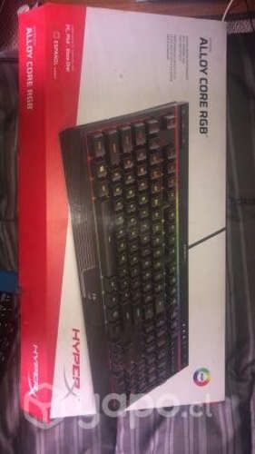 Teclado gamer Hyper X Alloy Core RGB