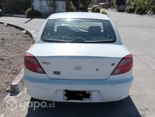 Kia motors rio 2000