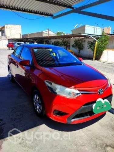 Vendo Toyota Yaris año 2015