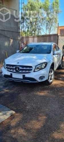 Mercedes benz gla200 2021