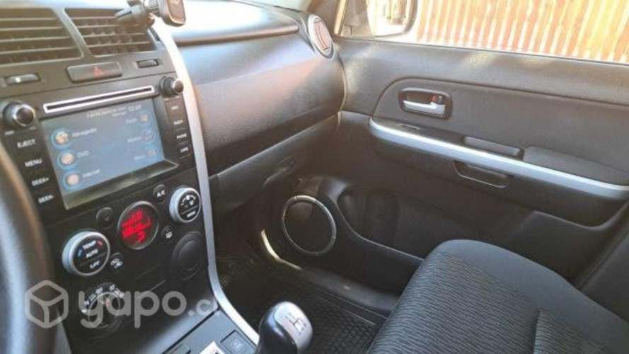 Suzuki grand nomade 2014