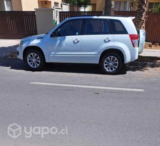 Suzuki grand nomade 2014