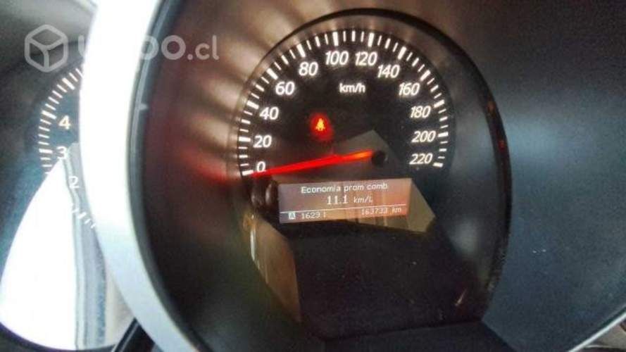 Suzuki grand nomade 2014