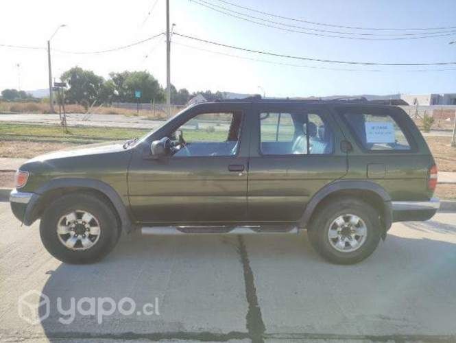 Nissan Pathfinder 1998