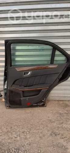 Puerta trasera mercedes benz E350