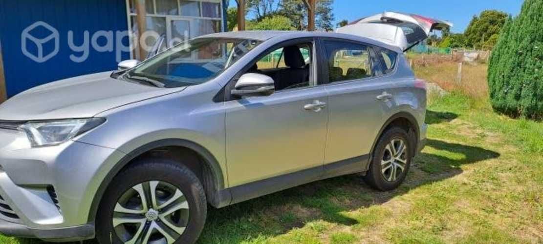 Toyota RAV 2018. 4X2 2.0.