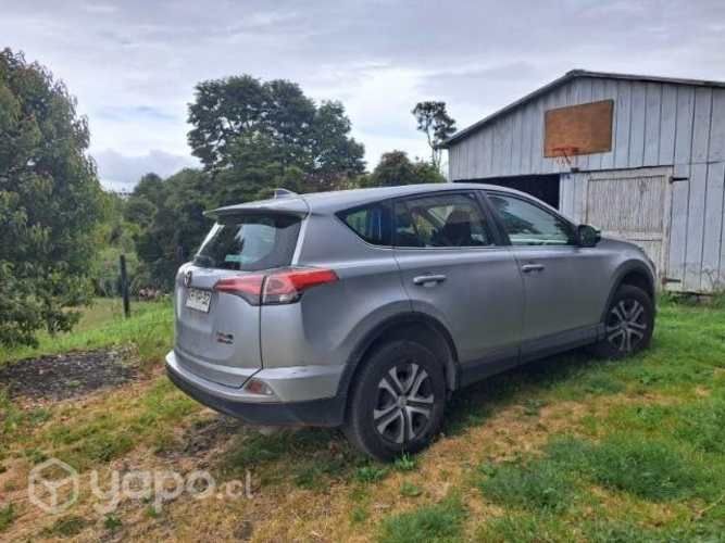 Toyota RAV 2018. 4X2 2.0.