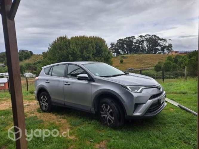 Toyota RAV 2018. 4X2 2.0.