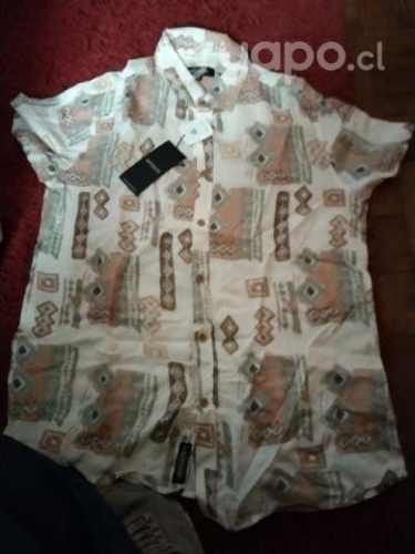 Camisa de verano, guayabera nueva