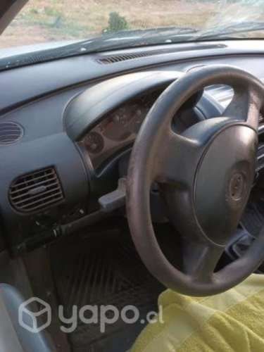 Camioneta Chevrolet Montana año 2006