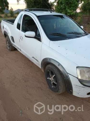 Camioneta Chevrolet Montana año 2006