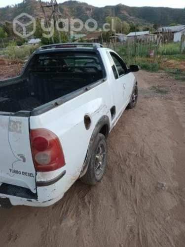 Camioneta Chevrolet Montana año 2006