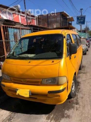 Furgón KIA BESTA 2000