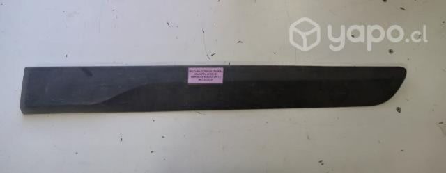 Moldura Exterior Tras Izq (MBB142) Mercedes Benz