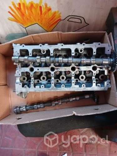 Culata mahindra motor 2.2 con levas