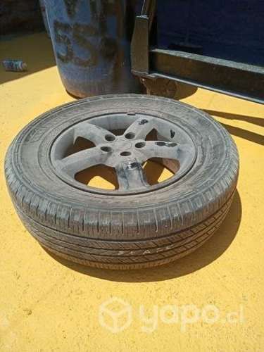 Hyundai santa fe llanta original con neumatico env