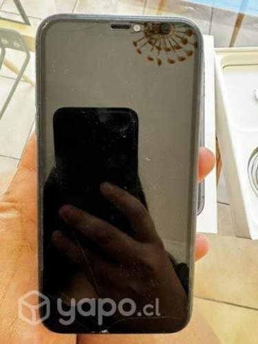 IPhone 11 con detalle