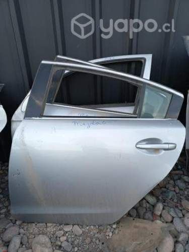 Puerta trasera izquierda Mazda 6