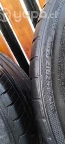 Llantas con neumáticos