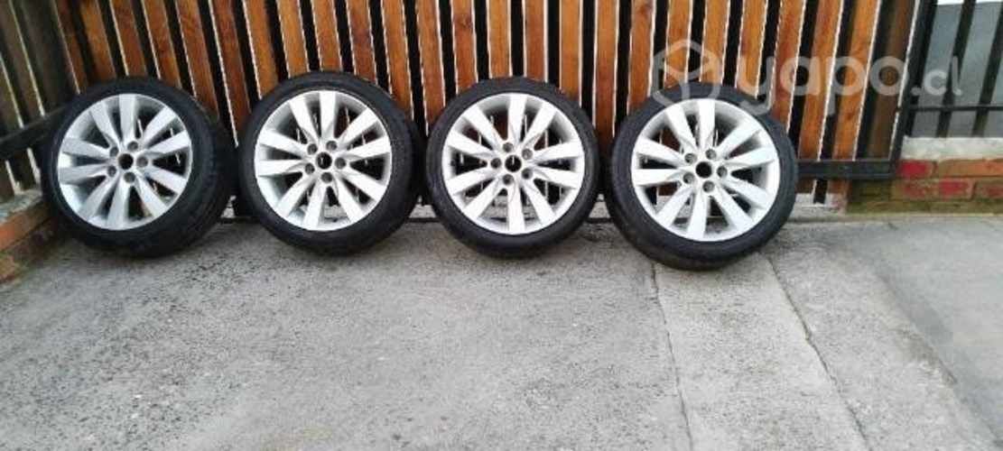 Llantas con neumáticos