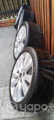 Llantas con neumáticos