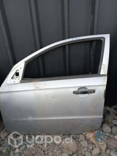 Puerta delantera izquierda aveo