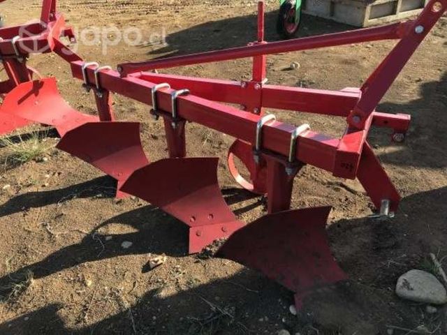 Arado de 3 puntas