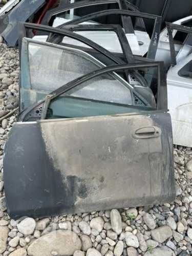 Puerta delantera izquierda artis