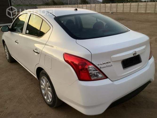 Nissan versa 2019
