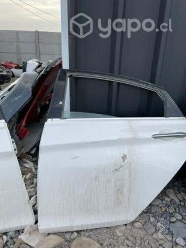 Puerta trasera izquierda sonata