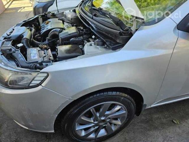 Tapabarro kia cerato 2012