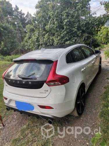 VOLVO V40 2016 T4 R-Design