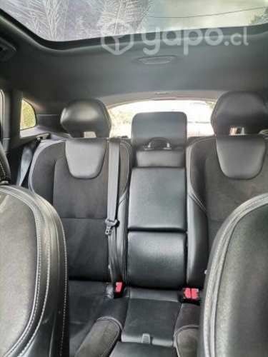 VOLVO V40 2016 T4 R-Design