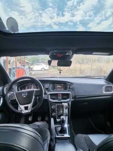 VOLVO V40 2016 T4 R-Design