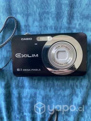 Cámara Casio exilim negra