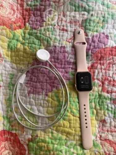 Apple Watch (serie 6, 40 mm)