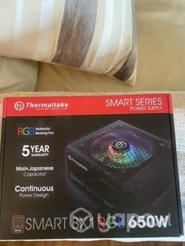 Fuente de poder Thermaltake 650w