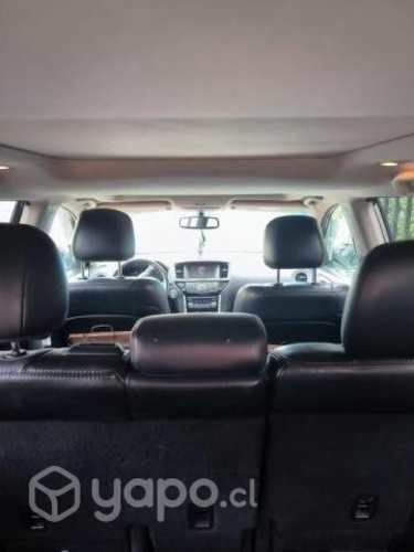 Se vende Nissan Pathfinder 2015
