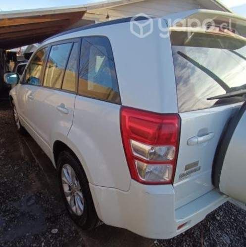 Suzuki grand nomade 2014
