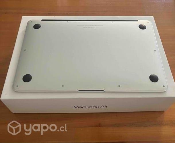 MacBook Air 11 Core i5 4GB RAM 128GB