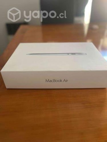 MacBook Air 11 Core i5 4GB RAM 128GB
