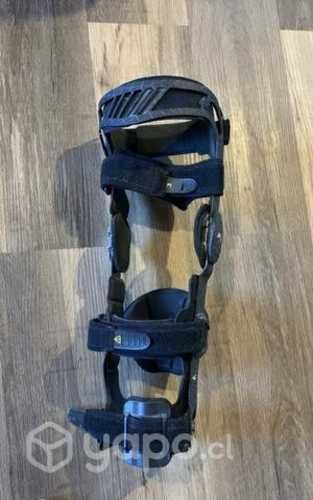 Rodillera ortopédica M.4s PCL dynamic talla L,
