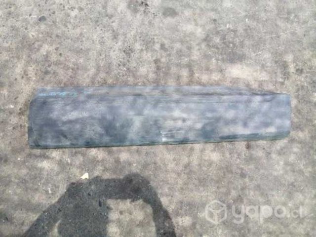 Moldura puerta delantera derecha santa fe 2022