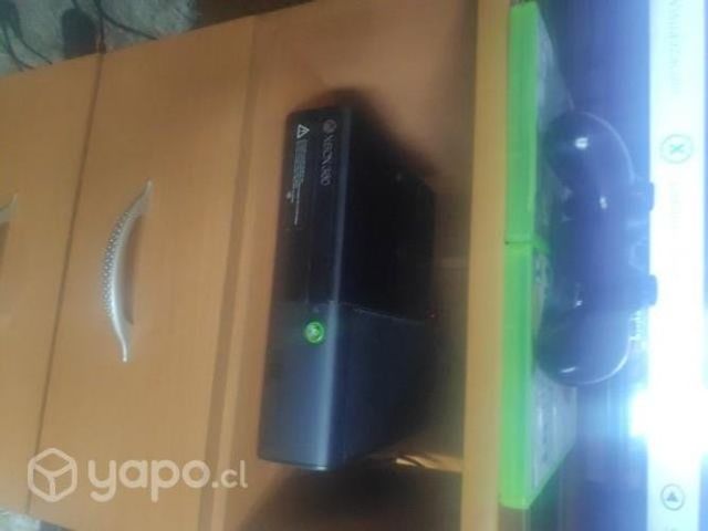 Xbox 360 Slim E 500 GB desbloqueada