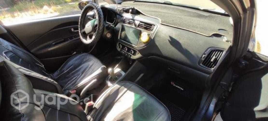 Kia motors rio 2013