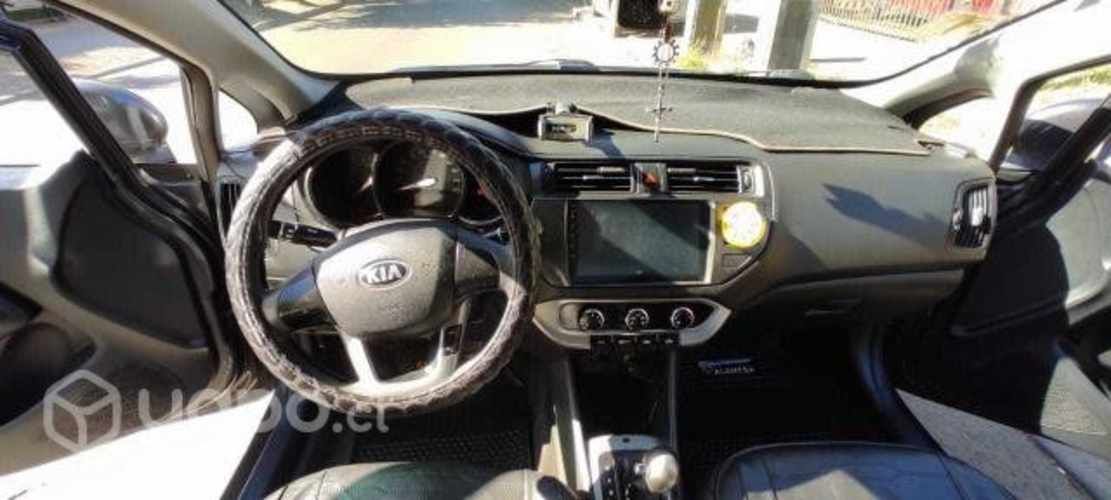 Kia motors rio 2013