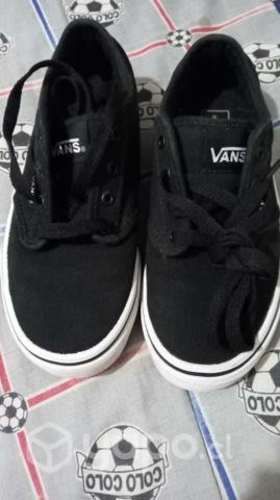 Zapatillas marca Vans. unixe