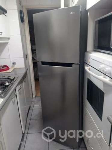 Refrigerador 269 litros Impecable Nex 166x59x55cm