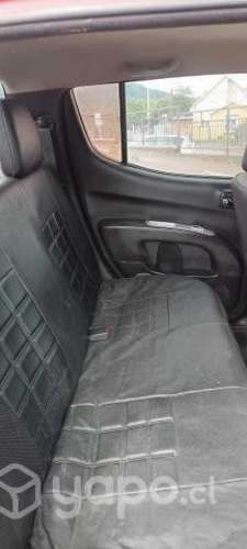 MITSUBISHI L200 2015 4x4
