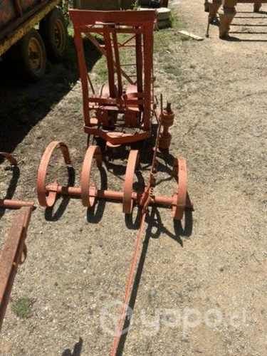 Juego de arados subsoladores de 7 y 3 patas